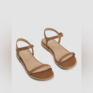 Eileen Fisher Kauia Tumbled Leather Sandal- Brown- 7